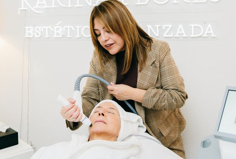 Karina Flores - Tratamientos faciales y corporales en Asturias